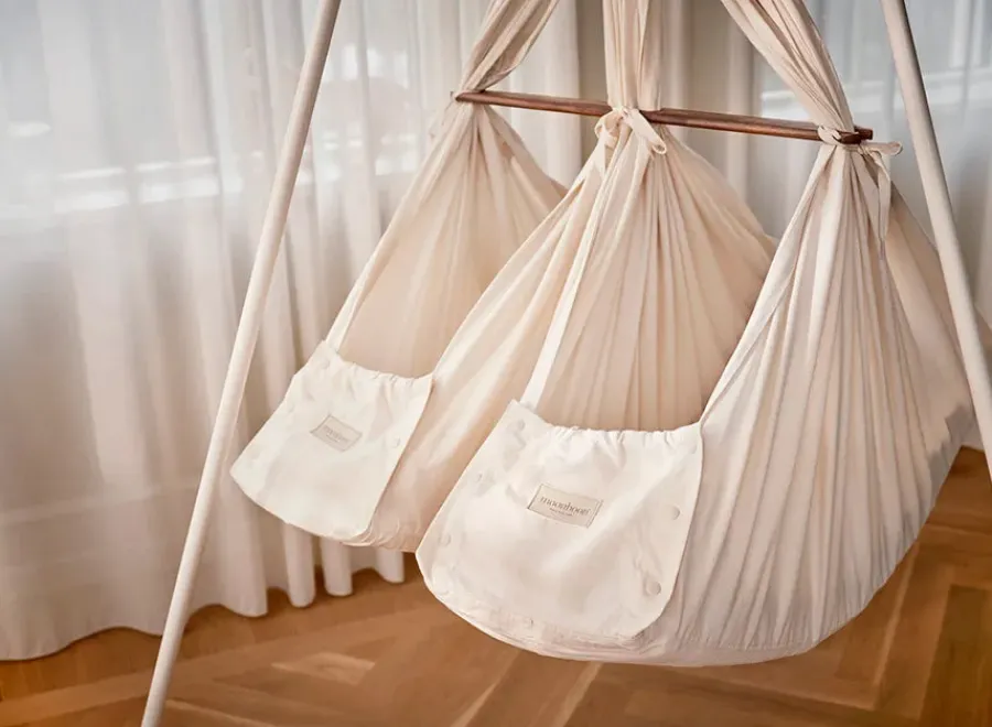 Tvillingeslyngevugge, nature fra<Moonboon Outlet