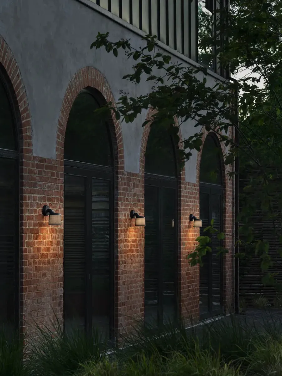 Udendørs vægspot fra<Vipp Online