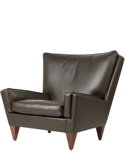 V11 Lounge Chair, smooth leather coffee fra<GUBI Best