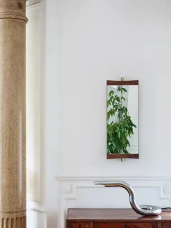 Vanity Mirror 2 fra<GUBI New