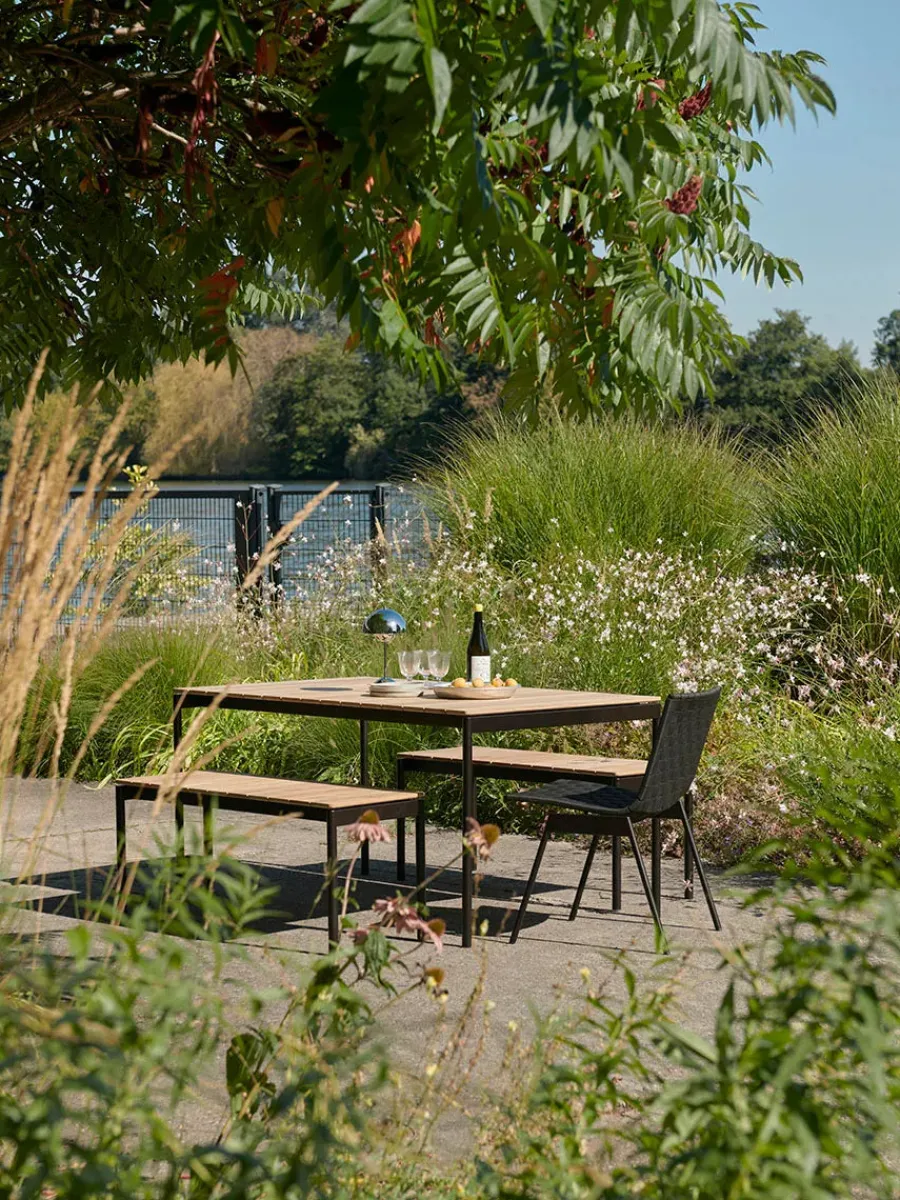 Ville AV25 Havebord, 150x90 fra<&Tradition Best