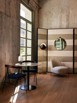 Violin Dining Chair, american walnut fra<GUBI Online