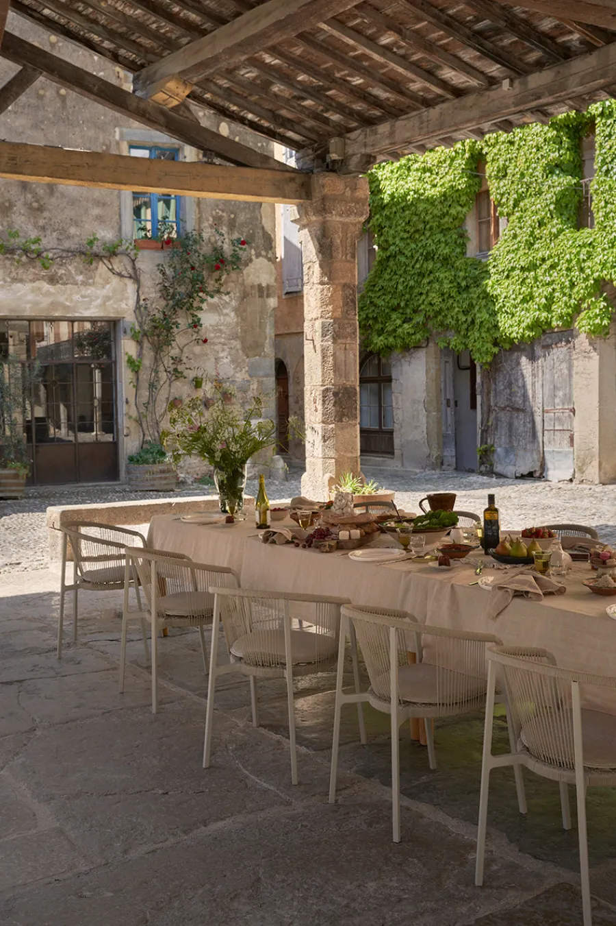 710 Lagrasse Chair inkl. sæde- og ryghynde fra<Vipp Hot