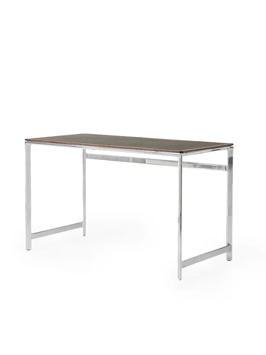 430 Studio Desk, camel leather fra<Vipp Clearance