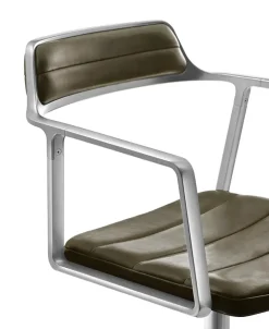 452 Swivel Chair, camel læder fra<Vipp Online