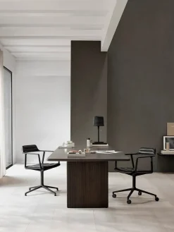 452 Swivel Chair, curly edition fra<Vipp Outlet