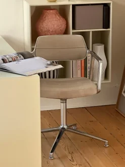 453 Swivel Chair m/hjul fra<Vipp Online
