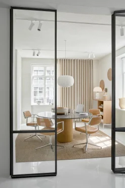 453 Swivel Chair m/hjul fra<Vipp Online