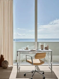 453 Swivel+ Chair m/hjul, sort læder fra<Vipp Best