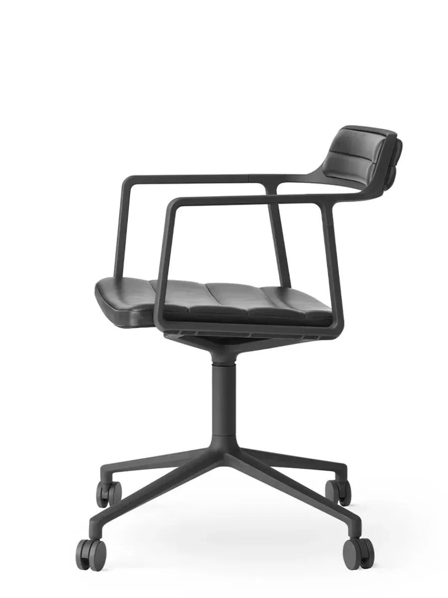 452 Swivel Chair m/sort stel & hjul, sort læder fra<Vipp