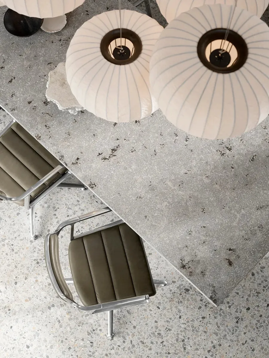 452 Swivel Chair, sort læder fra<Vipp Clearance