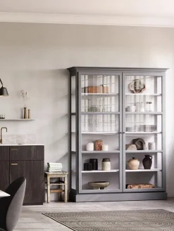 Vitrineskab Classic V2, antracit fra<Lindebjerg Design