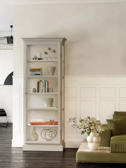 Vitrineskab Classic V1, lys grå fra<Lindebjerg Design Online