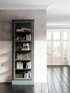 Vitrineskab N1, dark oak fra<Lindebjerg Design Sale