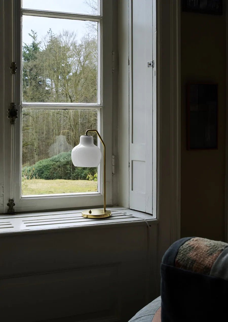 VL Ringkrone Bordlampe fra<Louis Poulsen New