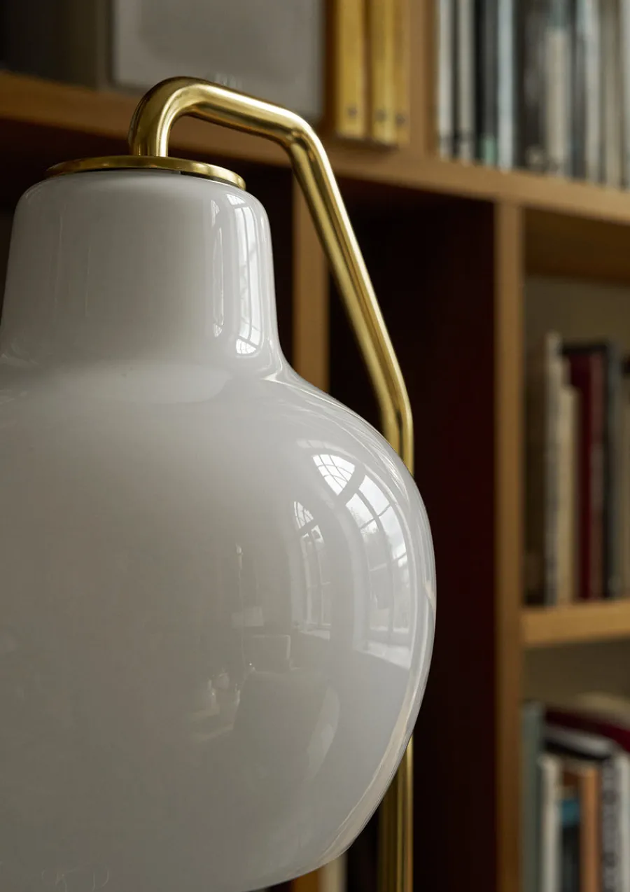 VL Ringkrone Gulvlampe fra<Louis Poulsen