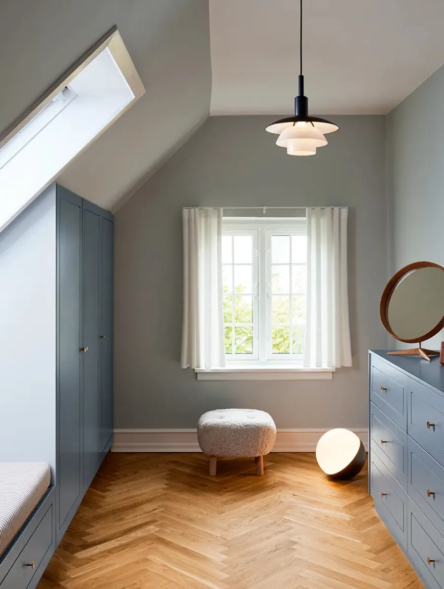 VL Studio bord/gulv fra<Louis Poulsen New