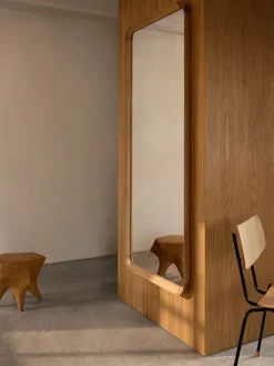 VLA62 Radiohusspejl fra<Carl Hansen & Søn Clearance