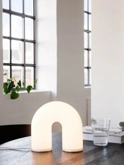 Vuelta Floor Lamp fra<Ferm Living New