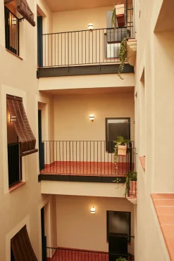 Wally Cesta Væglampe fra Santa and Cole<Santa & Cole Discount