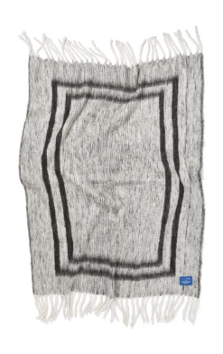 Weekend Plaid, creme & ink fra<Bongusta Clearance