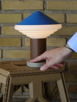 Whipped Portable Table Lamp, sky blue fra<LEO Objects Online