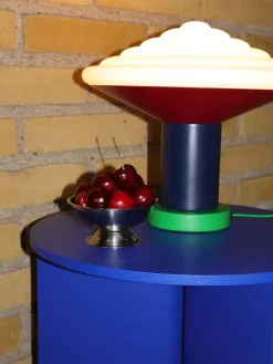 Whipped Table Lamp, pure green fra<LEO Objects New