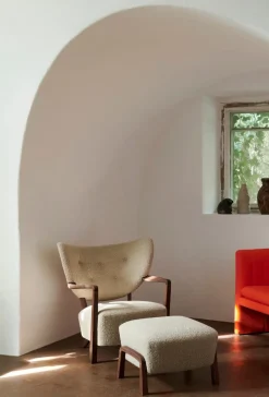 Wulff lænestol inkl. skammel, - Sheepskin Moonlight fra<&Tradition Sale