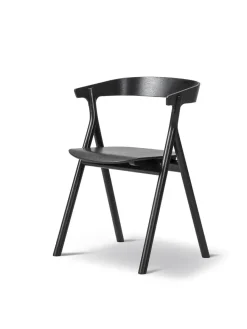 Yksi Spisebordsstol, sortlakeret eg fra<Fredericia Furniture Clearance