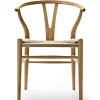 Y-stol CH24, eg olie af Hans J. Wegner<Carl Hansen & Søn Clearance