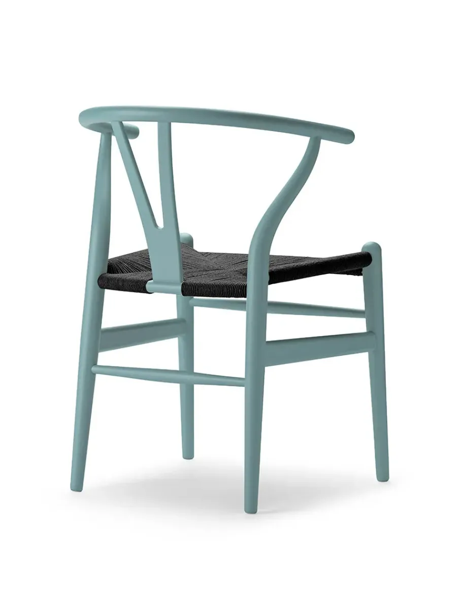 Y-stol CH24 Soft Barley med sort flet af Hans J. Wegner<Carl Hansen & Søn Best