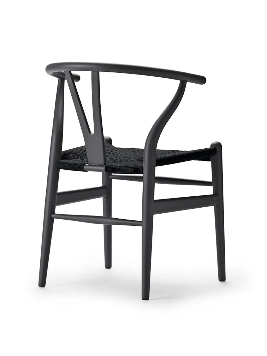 Y-stol CH24 Soft Barley med sort flet af Hans J. Wegner<Carl Hansen & Søn Best