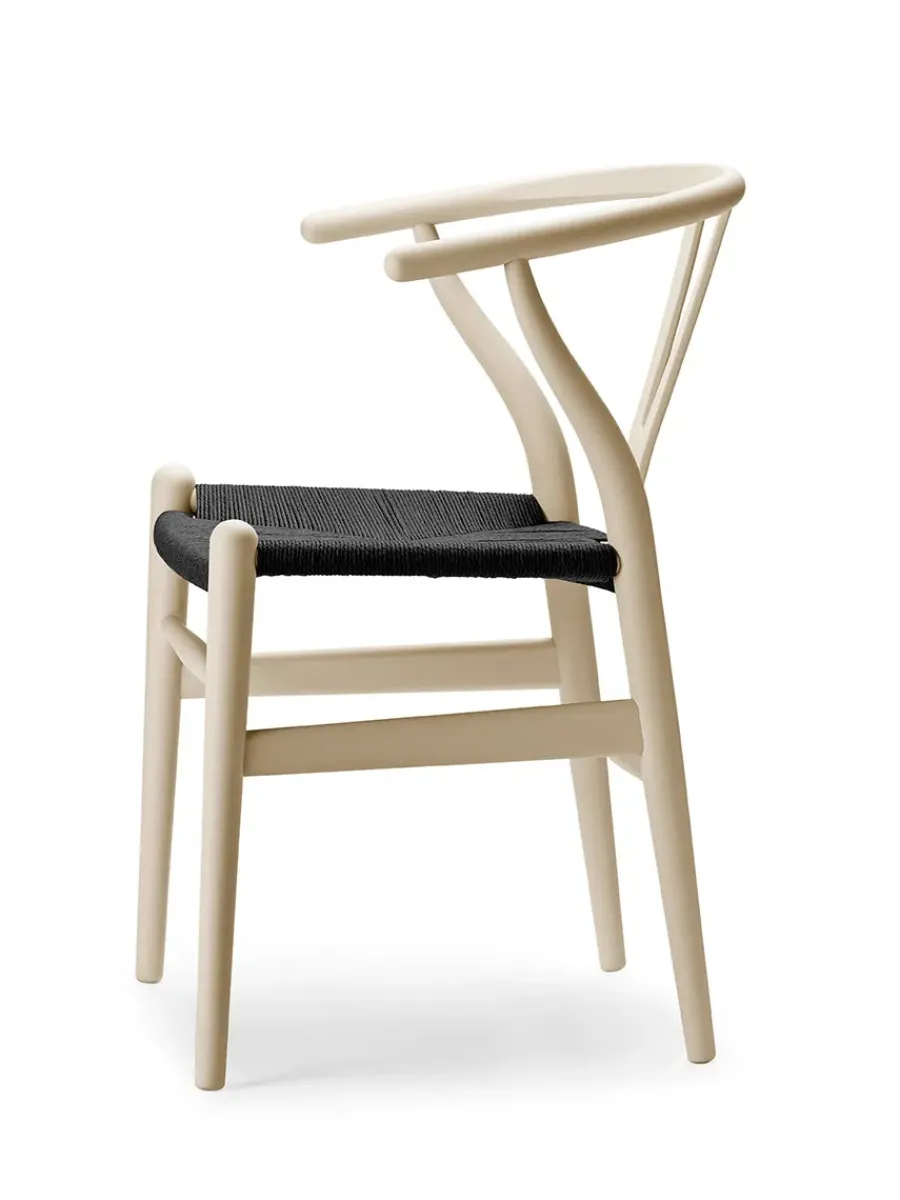 Y-stol CH24 Soft Black med sort flet af Hans J. Wegner<Carl Hansen & Søn Best