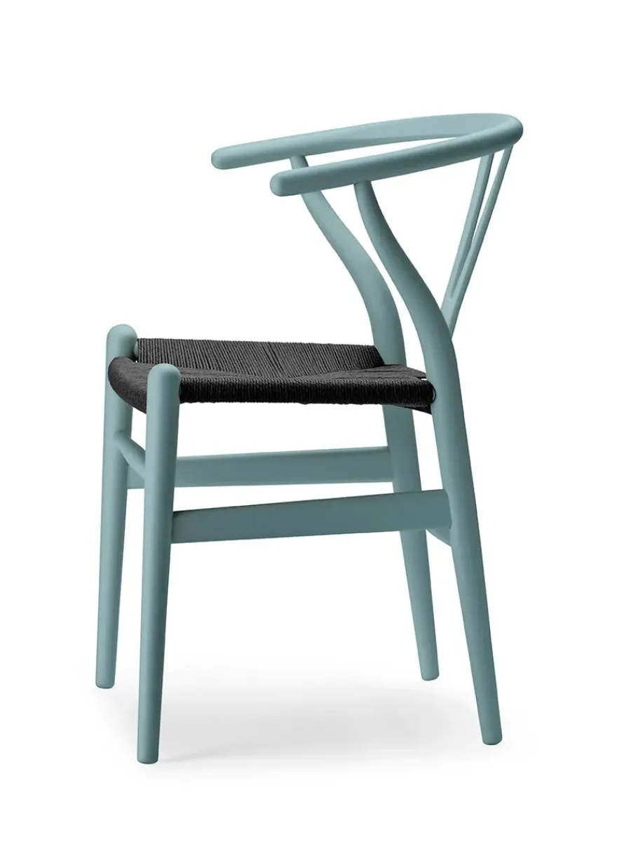 Y-stol CH24 Soft Clay med sort flet af Hans J. Wegner<Carl Hansen & Søn Clearance