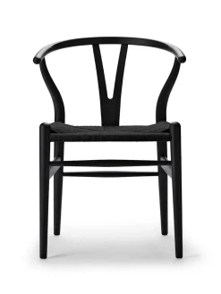 Y-stol CH24 Soft Clay med sort flet af Hans J. Wegner<Carl Hansen & Søn Clearance