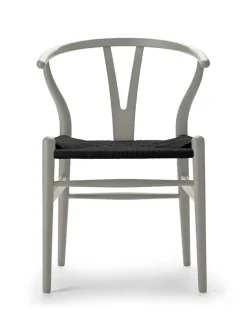Y-stol CH24 Soft North Sea med sort flet af Hans J. Wegner<Carl Hansen & Søn Online