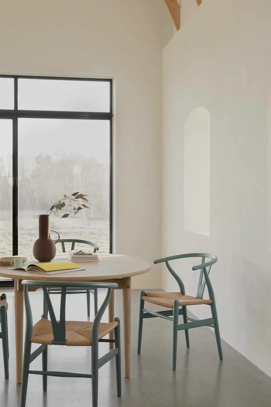 Y-stol CH24 Soft Olive Green af Hans J. Wegner<Carl Hansen & Søn Discount