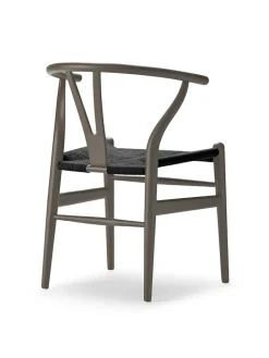 Y-stol CH24 Soft Silver Grey med sort flet af Hans J. Wegner<Carl Hansen & Søn Online