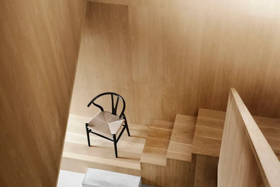 Y-stol CH24, sort eg af Hans J. Wegner<Carl Hansen & Søn Outlet