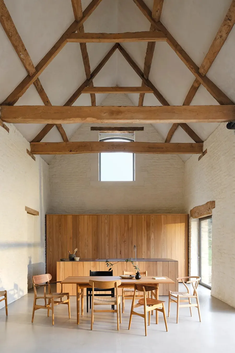 Y-stol CH24, sort eg af Hans J. Wegner<Carl Hansen & Søn Outlet