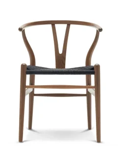Y-stol CH24, sort eg med sort flet af Hans J. Wegner<Carl Hansen & Søn