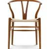 Y-stol CH24, Valnød lak af Hans J. Wegner<Carl Hansen & Søn Online