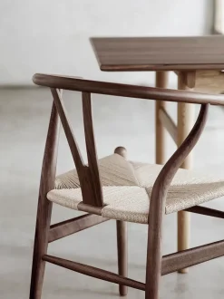 Y-stol CH24, Valnød olie af Hans J. Wegner<Carl Hansen & Søn Discount