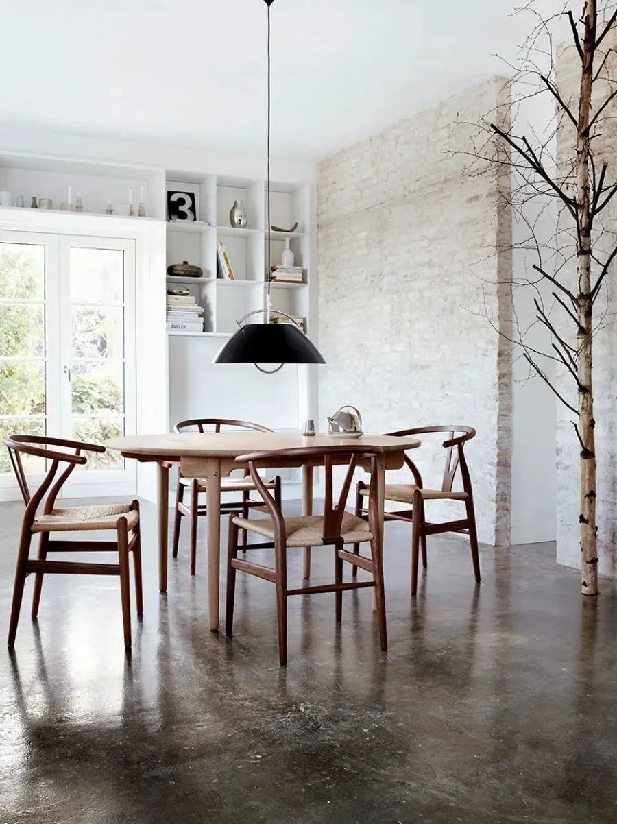Y-stol CH24, Valnød olie af Hans J. Wegner<Carl Hansen & Søn Discount